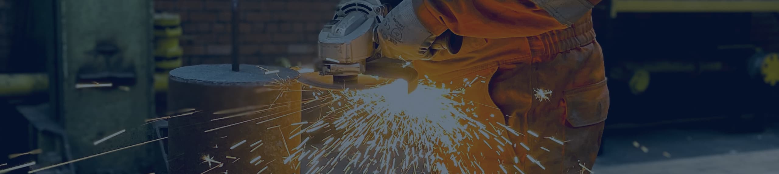 Turbine blade showing aluminide diffusion coating for high-temperature oxidation protection.